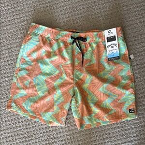 NWT Billabong Sundays Layback Men’s Boardshort 17” - size XL